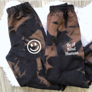 New Bleached kind human smile sweatpants S-3X